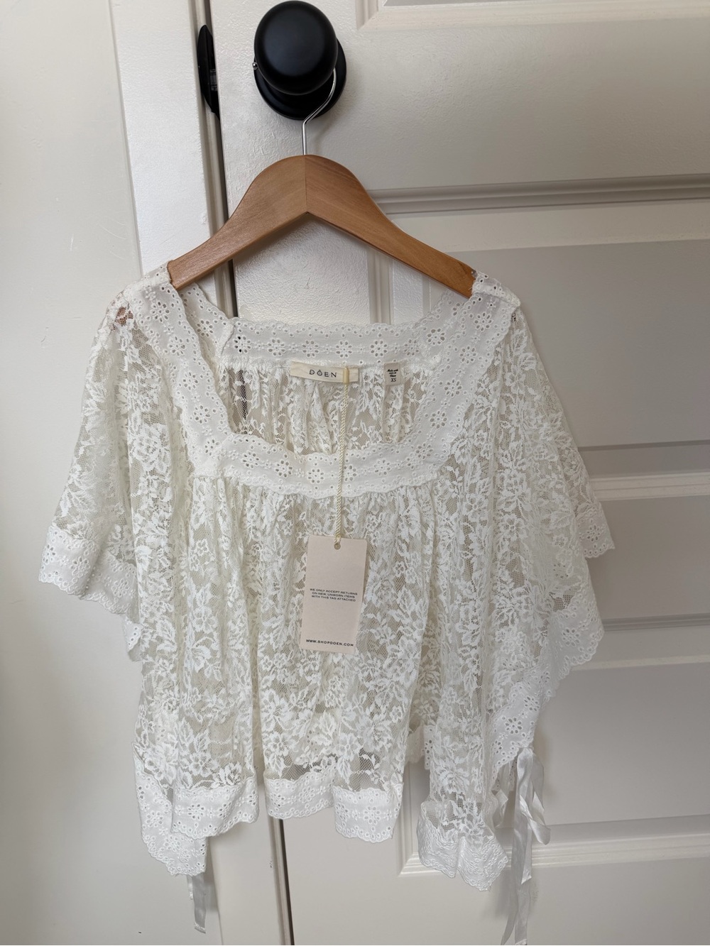 Doen Vennette Lace Crop Top - Cream